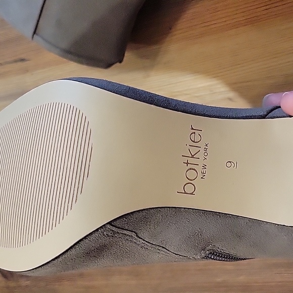Botkier Teagan Bootie new without box - Picture 8 of 10